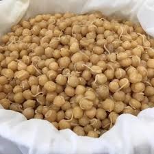 22. Boiled Yellow Peas (ပဲပြုတ် )